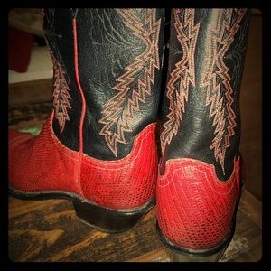 Boots - Womens 1883 Luchesse Red Snakeskin